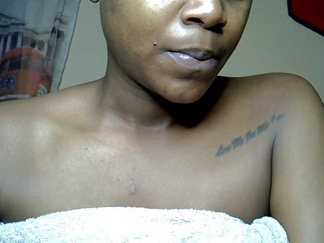 MDIVAH live cam on BongaCams