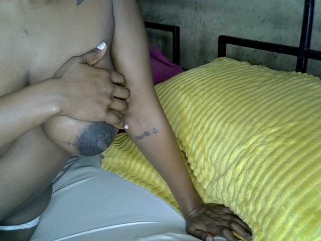 MDIVAH live cam on BongaCams