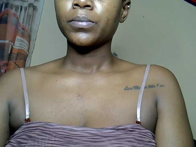 MDIVAH live cam on BongaCams