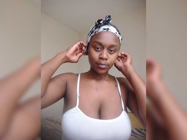 MDIVAH live cam on BongaCams
