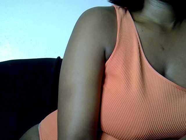 MDIVAH live cam on BongaCams