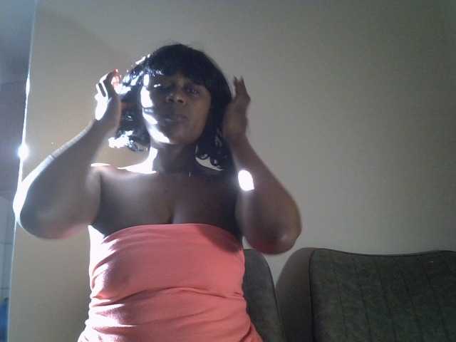 MDIVAH live cam on BongaCams