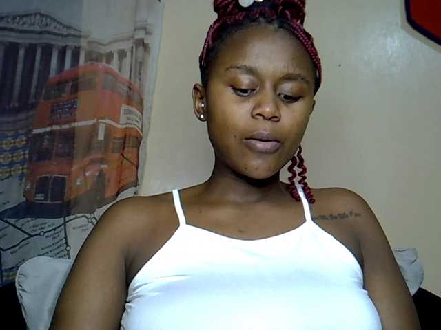 MDIVAH live cam on BongaCams