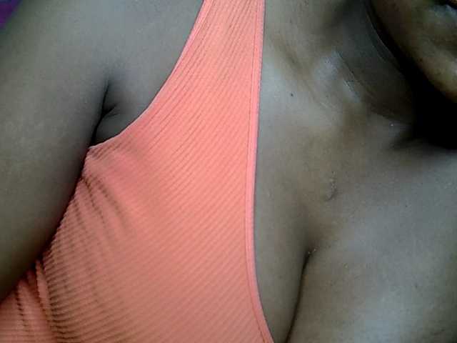 MDIVAH live cam on BongaCams
