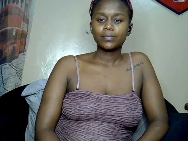 MDIVAH live cam on BongaCams