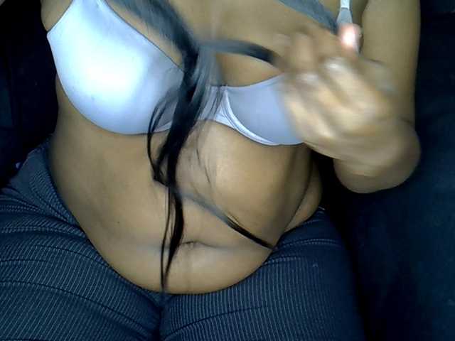 MDIVAH live cam on BongaCams