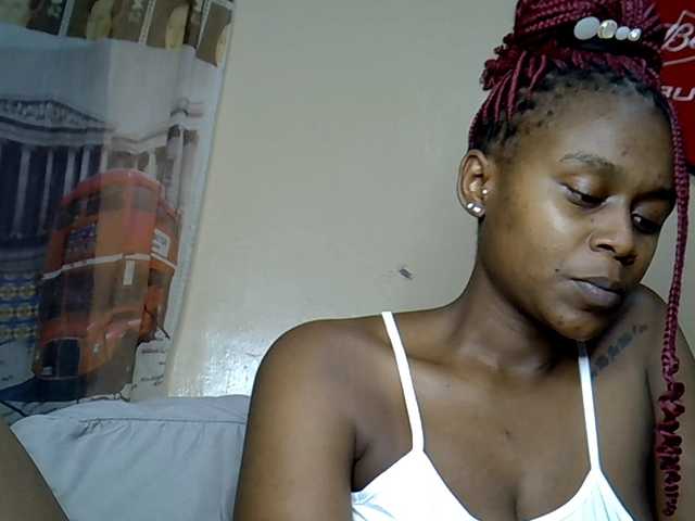 MDIVAH live cam on BongaCams