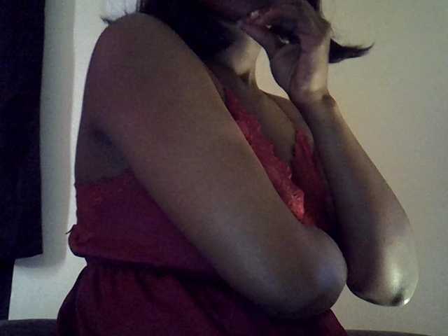 MDIVAH live cam on BongaCams