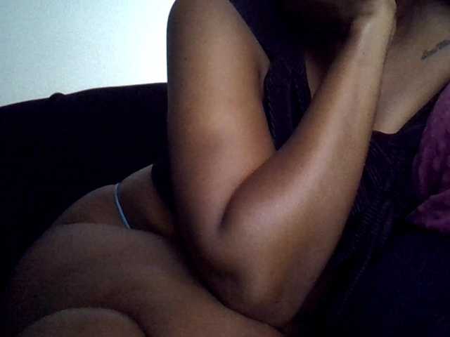 MDIVAH live cam on BongaCams