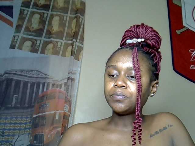 MDIVAH live cam on BongaCams