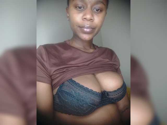 MDIVAH live cam
