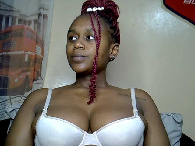LAYLAAH — Bongacams profile photo