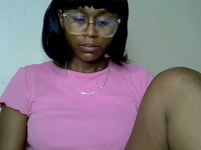 MDIVAH's BongaCams show and profile