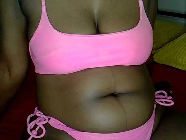 MDIVAH live cam on BongaCams