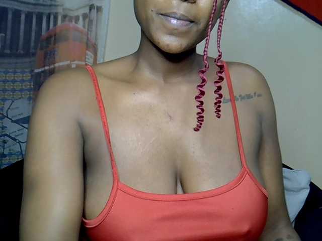 MDIVAH live cam on BongaCams