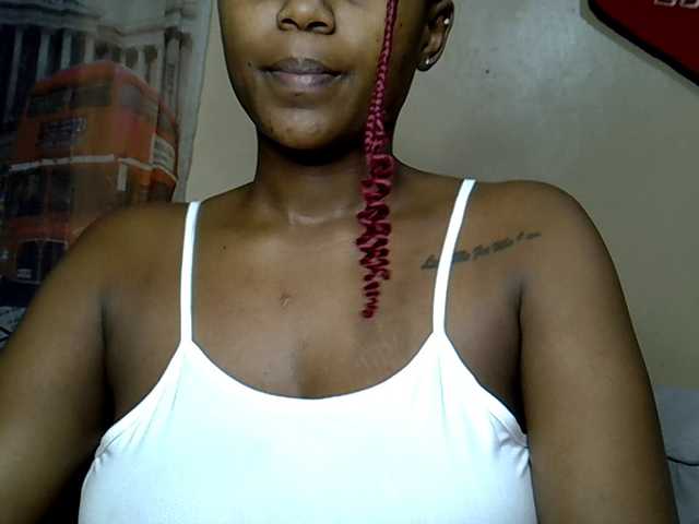 MDIVAH live cam on BongaCams
