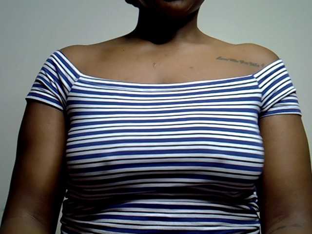 MDIVAH live cam on BongaCams