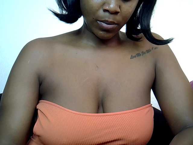 MDIVAH live cam on BongaCams