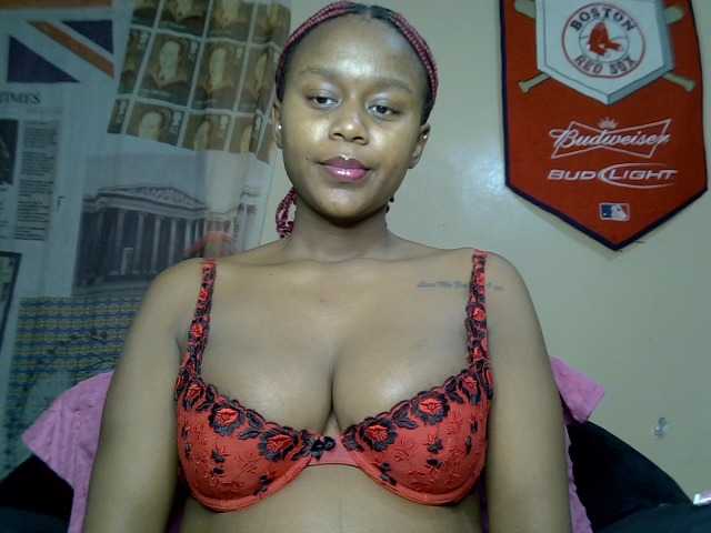MDIVAH live cam on BongaCams