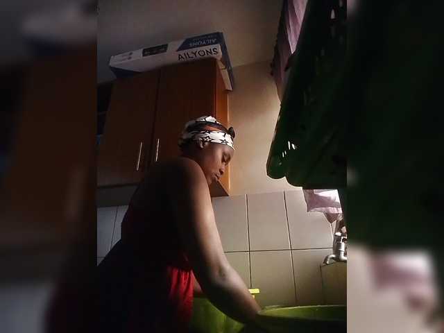 MDIVAH live webcam show