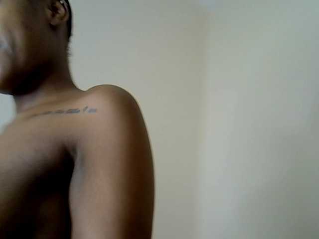 MDIVAH live cam on BongaCams
