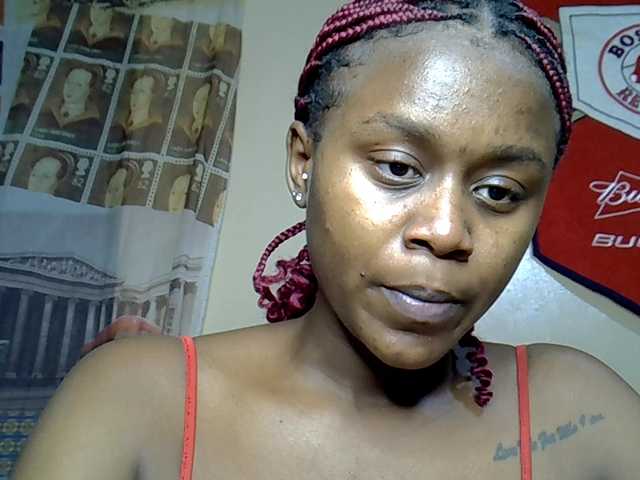 MDIVAH live cam on BongaCams