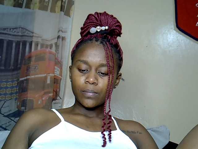 MDIVAH live cam on BongaCams