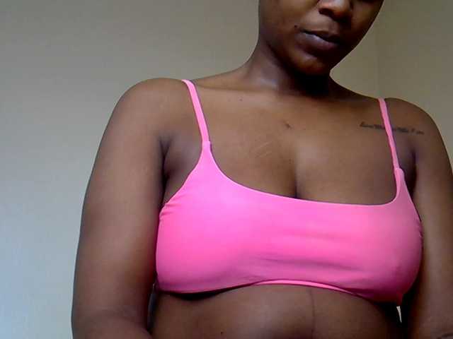 MDIVAH live cam on BongaCams