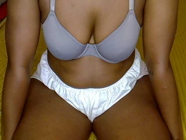 MDIVAH live cam on BongaCams