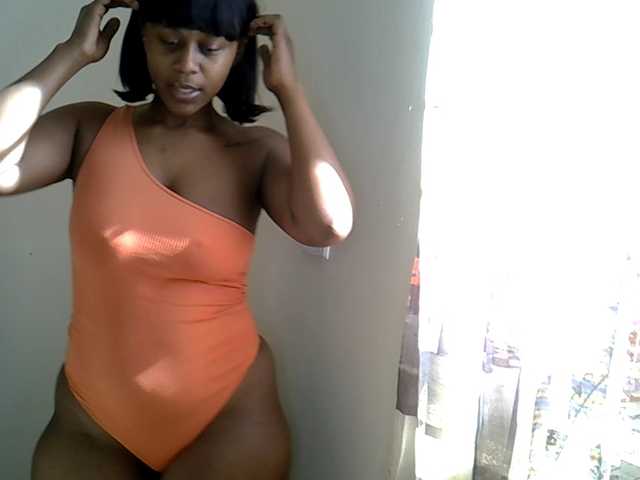 MDIVAH live cam on BongaCams