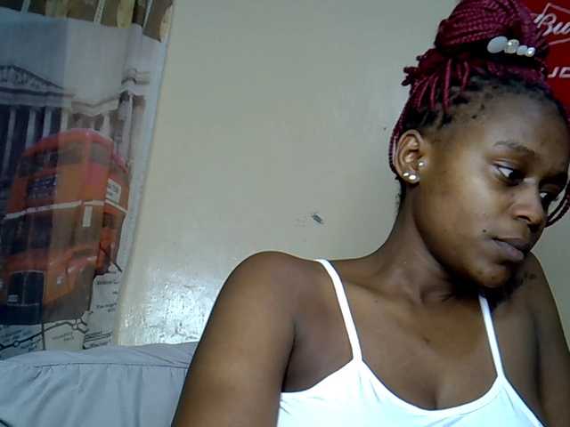 MDIVAH live cam on BongaCams