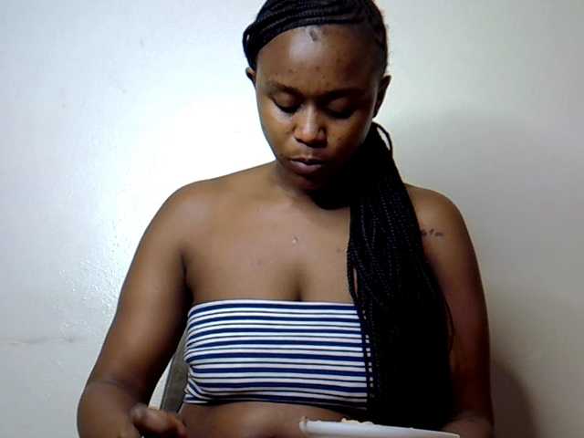 MDIVAH live cam on BongaCams