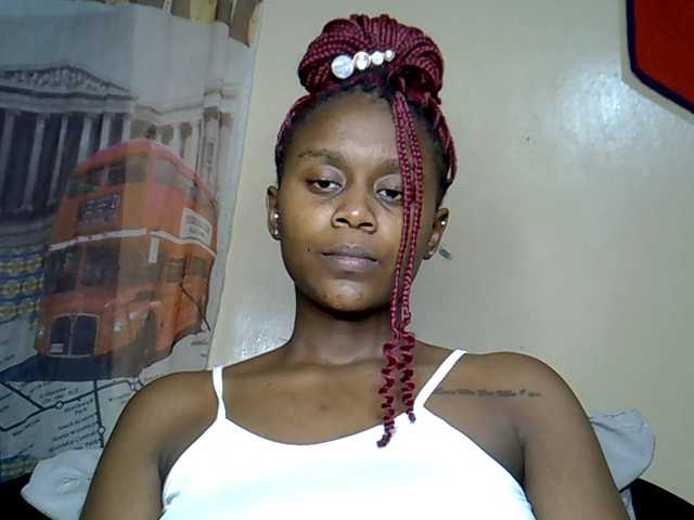 MDIVAH live cam on BongaCams