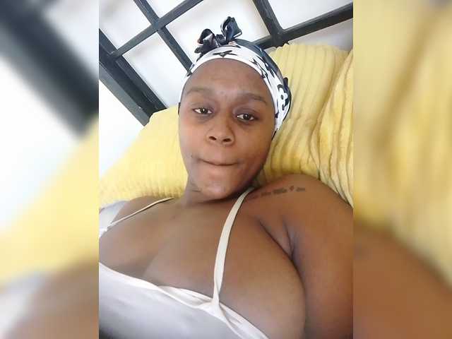 MDIVAH live webcam show