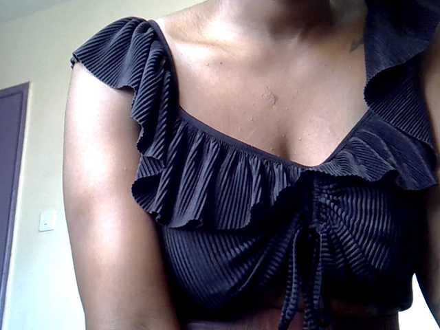 LAYLAAH live webcam show