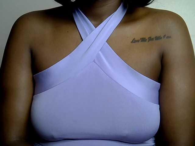 MDIVAH live cam on BongaCams
