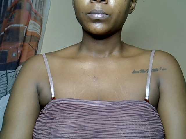 MDIVAH live cam on BongaCams