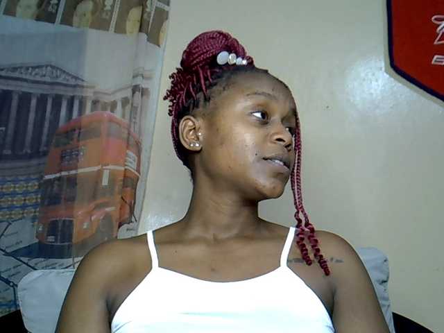 MDIVAH live cam on BongaCams