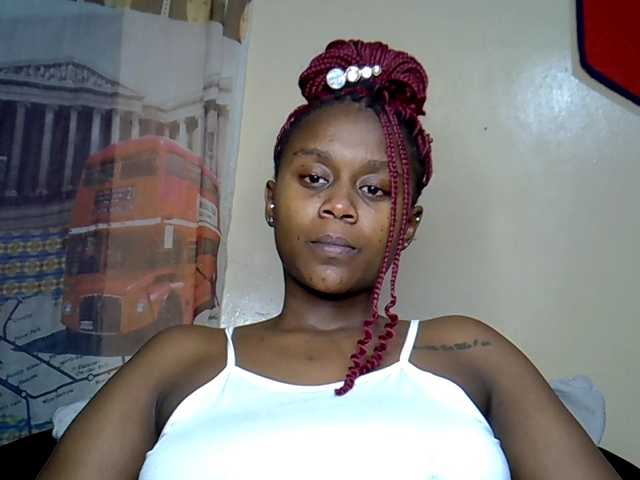 MDIVAH live cam on BongaCams