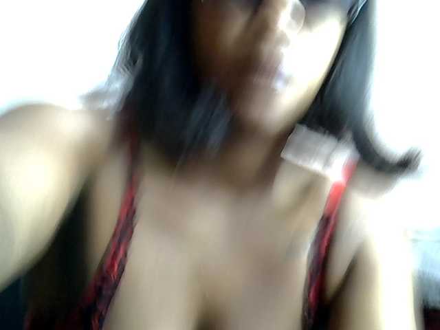 MDIVAH live cam on BongaCams