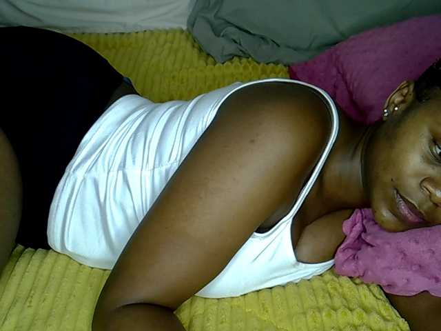 MDIVAH live cam on BongaCams