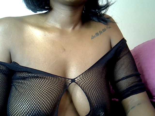 MDIVAH live cam on BongaCams