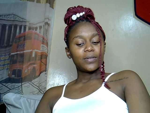 MDIVAH live cam on BongaCams