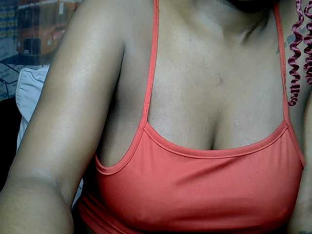 MDIVAH live cam on BongaCams