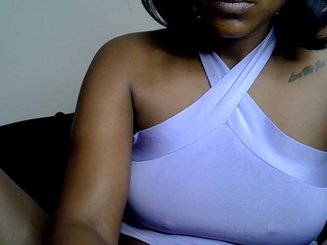 MDIVAH live cam on BongaCams