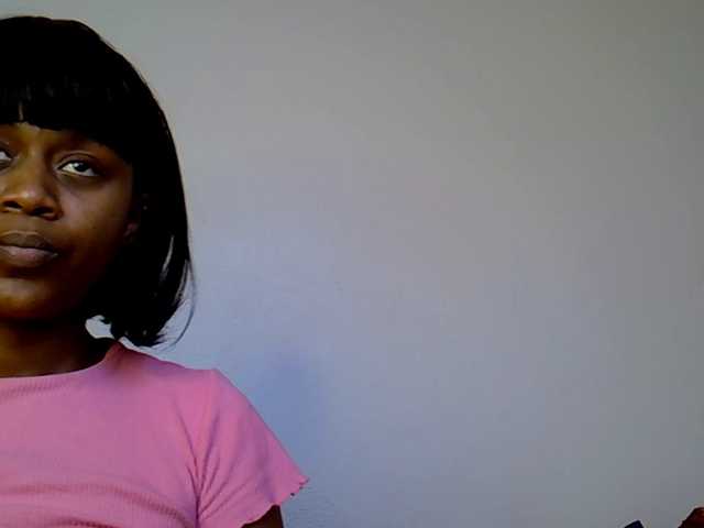 MDIVAH live cam on BongaCams