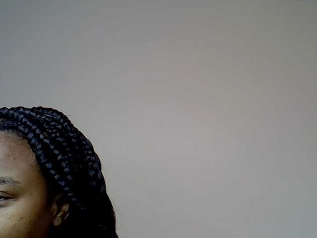 MDIVAH live cam on BongaCams
