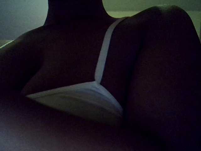 MDIVAH live cam on BongaCams
