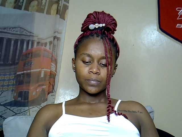 MDIVAH live cam on BongaCams