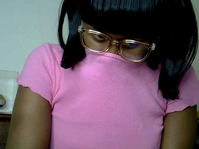 MDIVAH's BongaCams show and profile